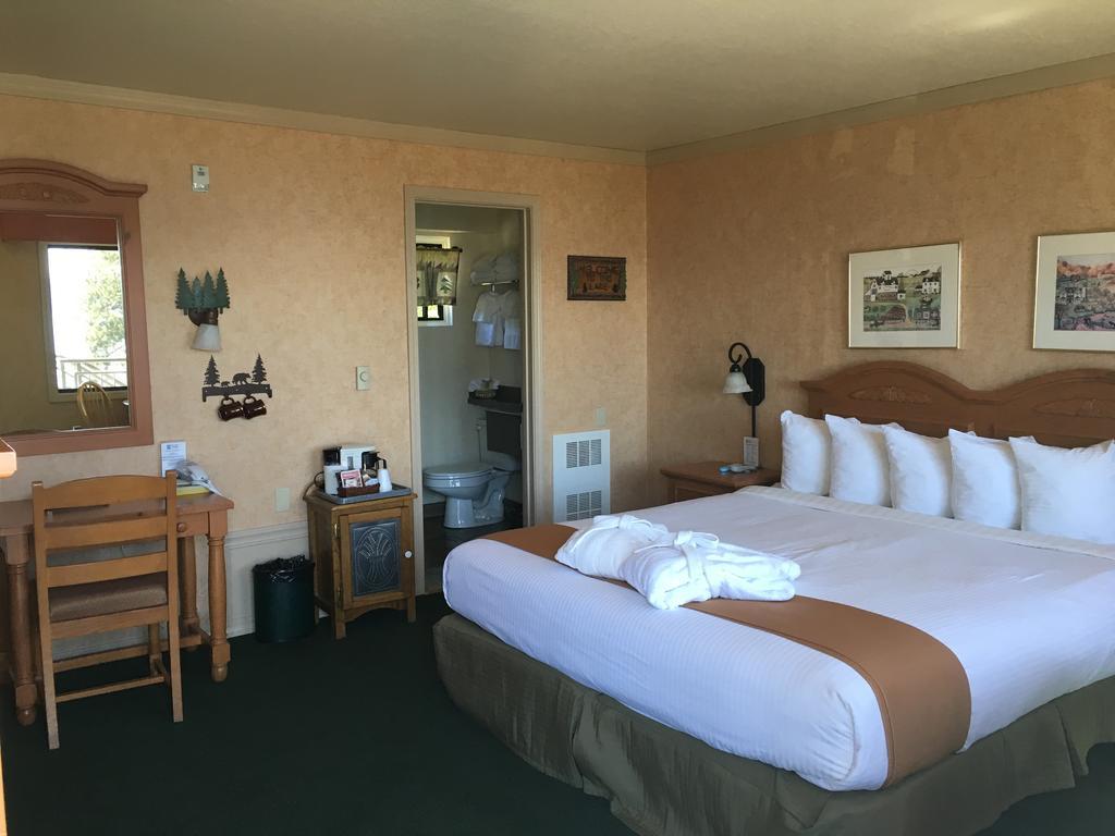 Pepper Tree Inn Tahoe City Exterior foto